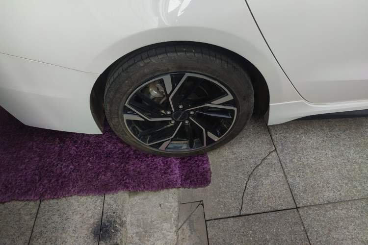 Used Lynk & Co 03 2023 1.5TD DCT JingPro
