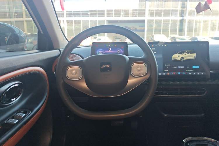 Used JAC Yiwei 3 2023 505 km Championship Edition
