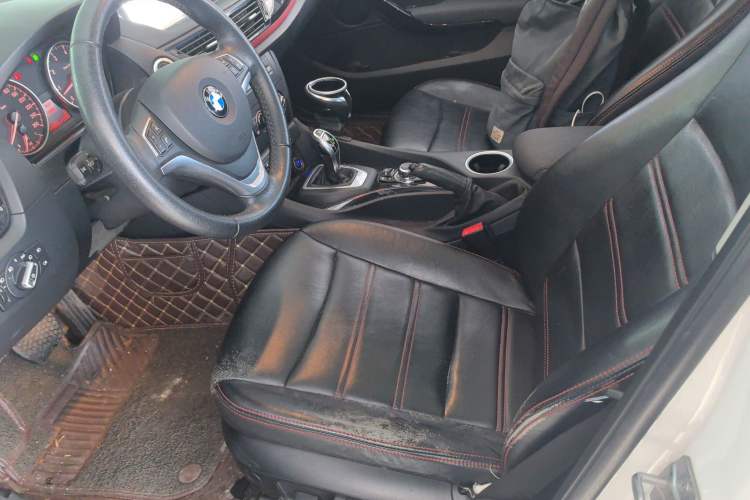 Used BMW X1 2015 sDrive18i Fashion Upgrade Edition Left Front Seat