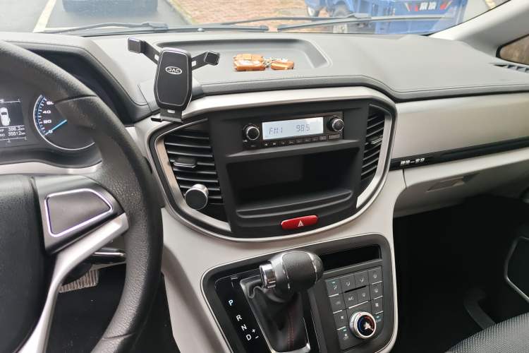 Used JAC Refine M4 2022 2.0 TGDI Automatic Business Edition
