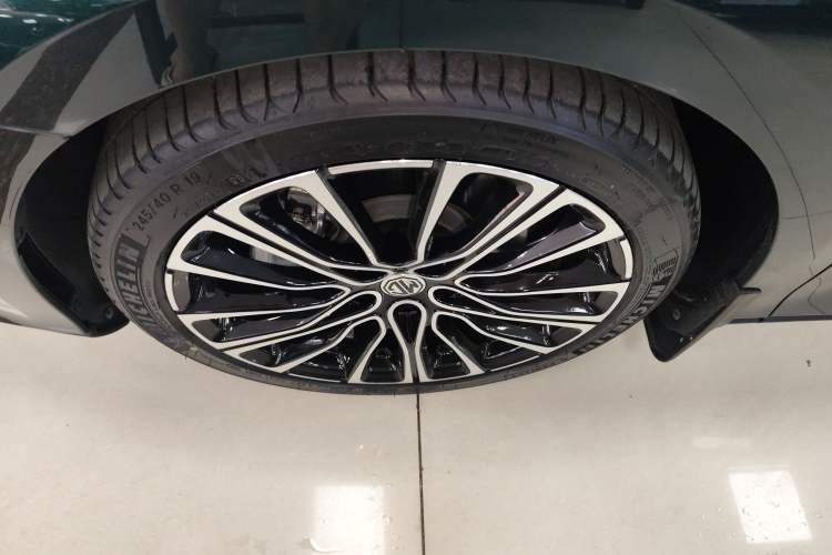 Used MG 7 2023 1.5T DCT Elegant & Graceful Edition Left Front Wheel Hub