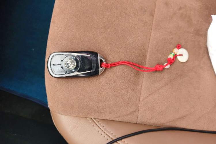 Used Buick Regal 2017 20T Elite Edition Vehicle Key