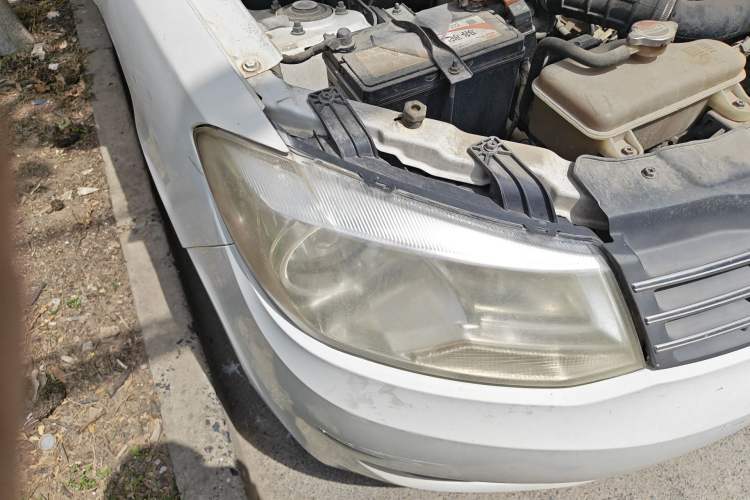 Used Dongfeng Fengon 330 2014 1.3L Manual Utility Version DK13-07 Right Front Headlight