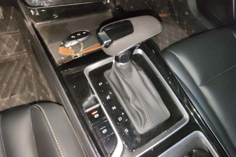 Used Bestune B70 2021 1.5T Automatic Enjoyment Model Gear Lever