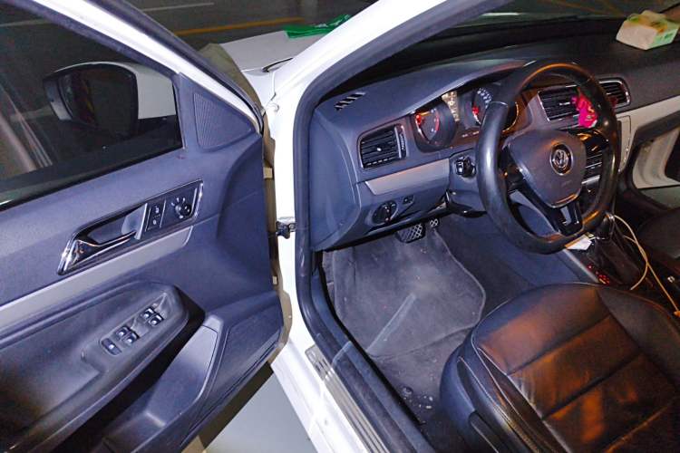 Used Volkswagen Gran Lavida 2015 230TSI DSG Comfort Edition