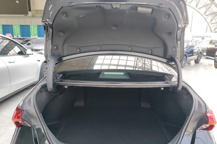 Used Toyota Avalon 2024 Dual-Motor 2.0L Premium Edition