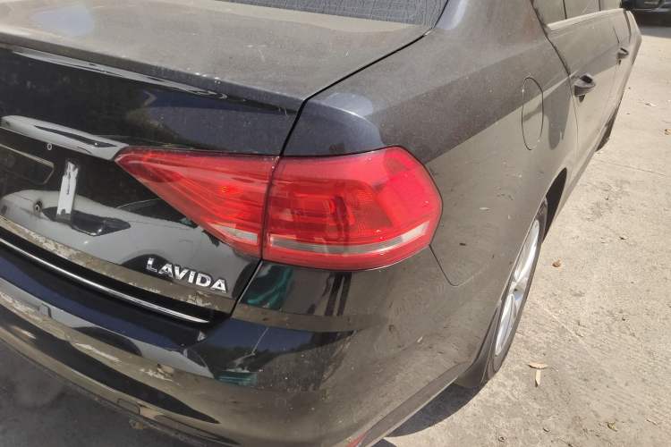 Used Volkswagen Lavida 2017 1.6L Automatic Comfort Edition