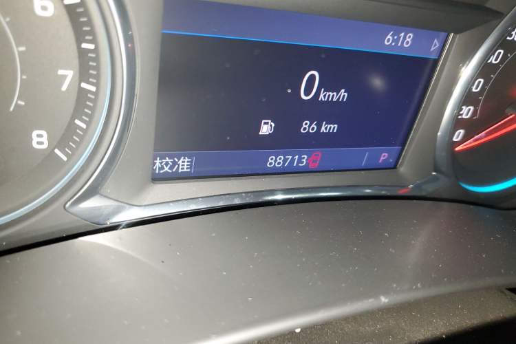 Used Chevrolet Equinox 2019 Redline 550T Automatic All-Wheel-Drive RS Model China VI Standard Odometer Close Up