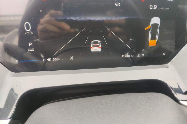 Used CHANGAN OSHAN Z6 2022 Blue Whale 1.5T DCT Smart Edition Odometer Close Up