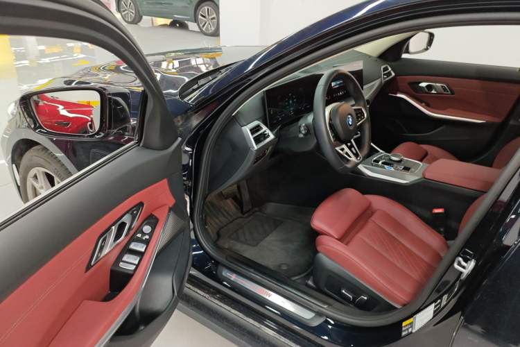 Used BMW i3 2025 eDrive 35 L