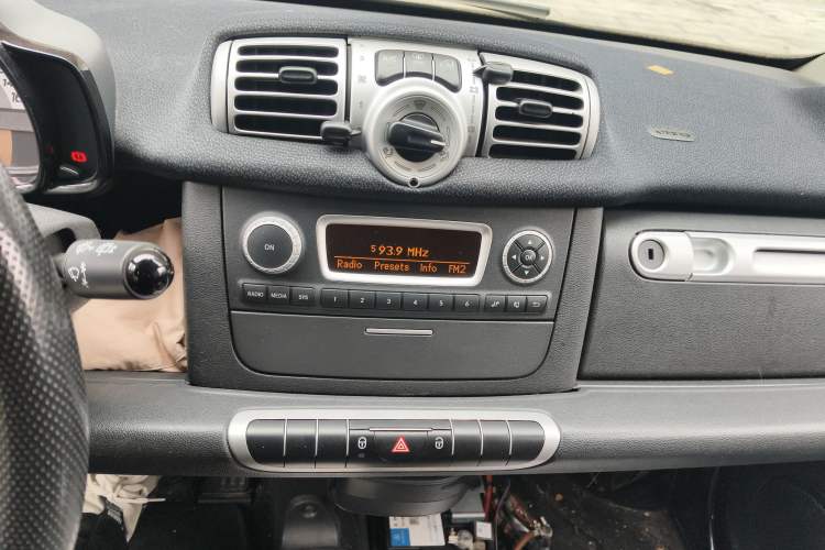 Used smart fortwo 2011 1.0 MHD Hardtop Standard Edition
