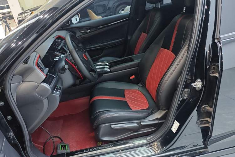 Used Honda Civic 2021 HATCHBACK 220TURBO CVT Trendy Cool Edition Left Front Seat