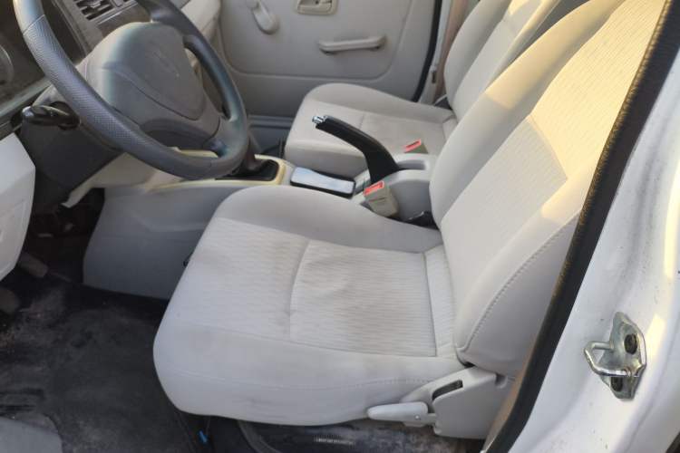 Used Jinbei New Hiace X30L 2023 1.5L Super-Enjoyment Edition Passenger Van 5/6/7-Seater Non-Air-Conditioned Version SWC15M Left Front Seat