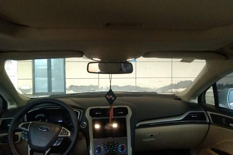 Used Ford Mondeo 2013 2.0L GTDi 200 Fashion Edition Headliner