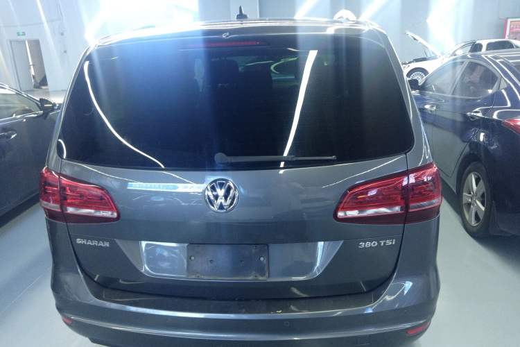 Used Volkswagen Sharan 2018 380TSI Comfort Edition 7-Seater
