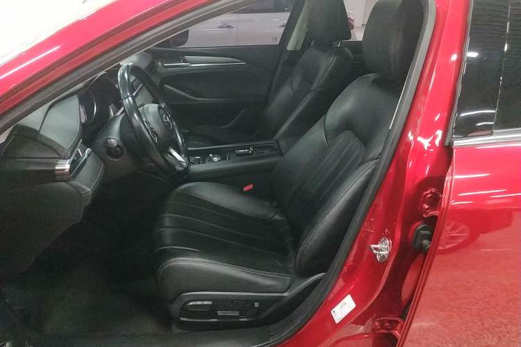 Used Mazda Atenza 2020 2.0L Blue Sky Luxury Edition
