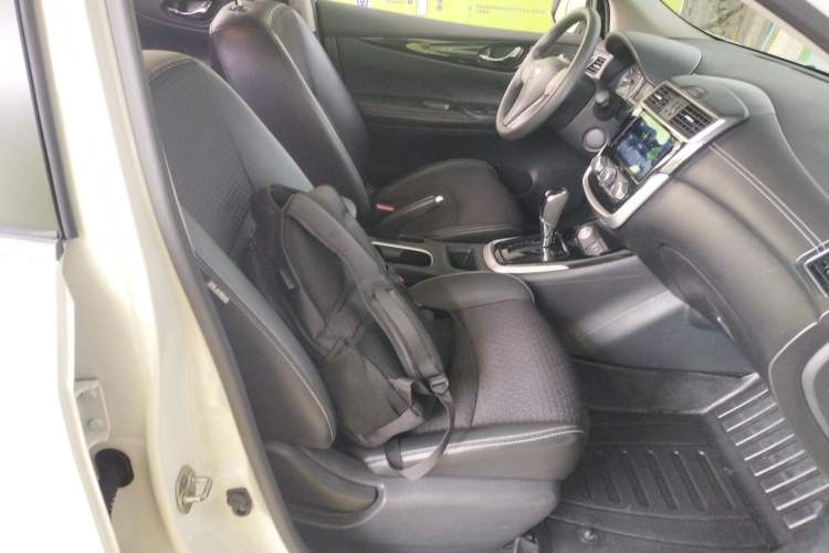 Used Nissan Tiida 2019 1.6L CVT Smart Drive Version China VI Standard