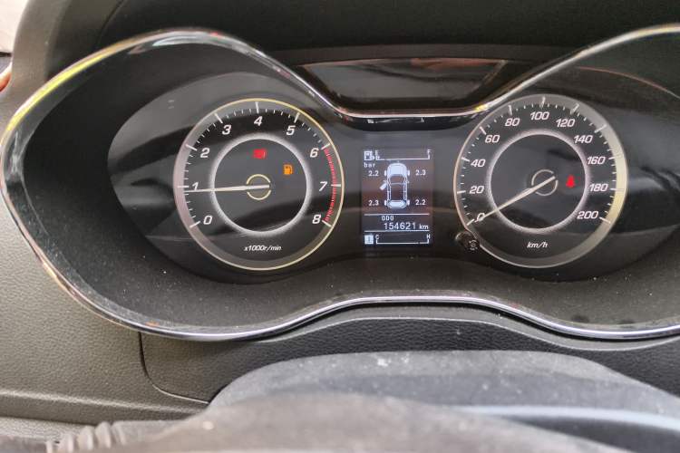 Used Baojun 560 2015 1.8L manual luxury version
