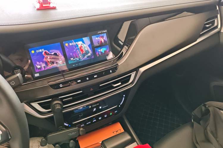 Used CHANGAN CS35PLUS 2019 1.4T DCT CoolLink Blue Whale Edition