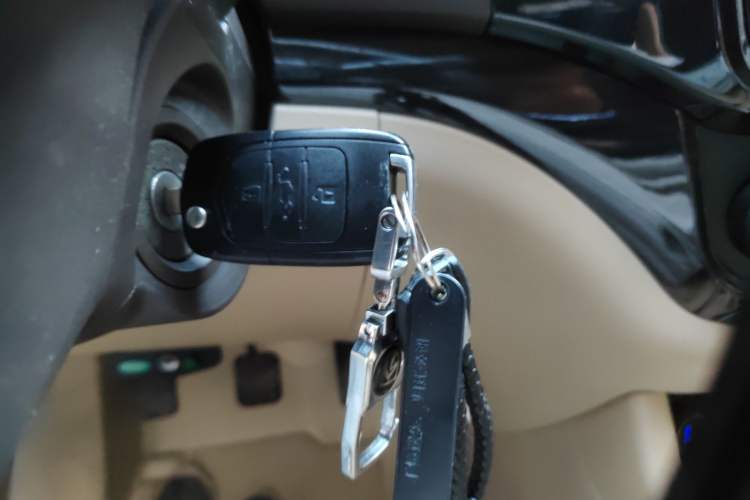 Used Baojun 730 2014 1.5L manual Comfort version 7 seats