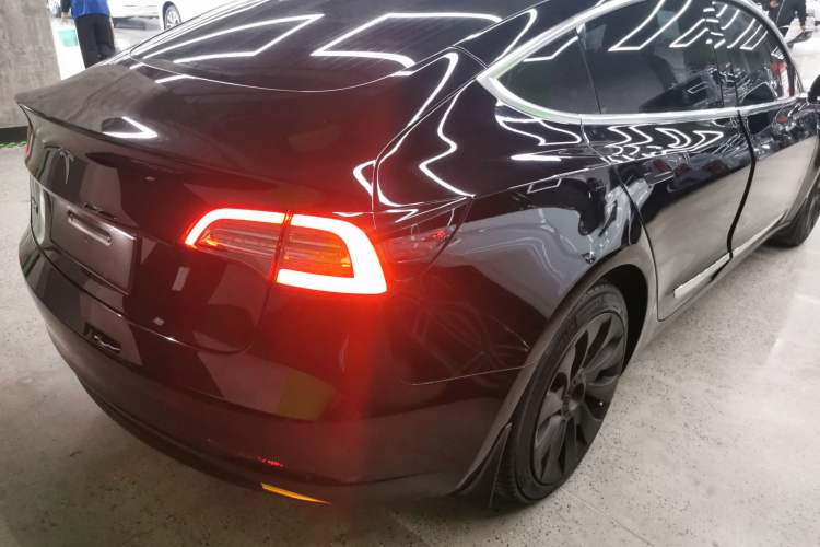 Used Tesla Model 3 2019 Standard Range Rear-Drive Upgraded Version Rear Right 45 Deg