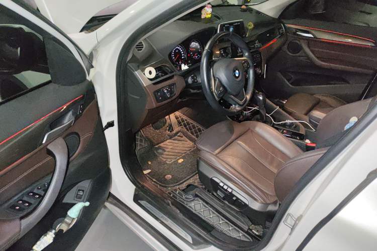 Used BMW X1 2019 sDrive18Li Premium Edition Driver Seat