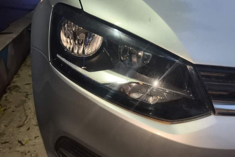 Used Volkswagen Polo 2014 1.4L Manual Fashion Edition