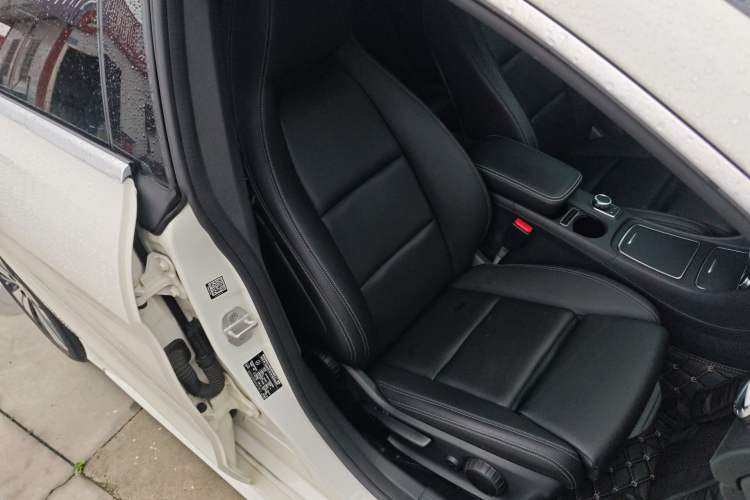 Used Mercedes-Benz CLA 2016 Facelifted CLA 200 Stylish Edition
