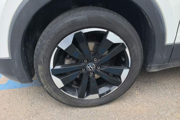 Used Volkswagen Tacqua 2023 200TSI DSG Joy-Connect Edition
