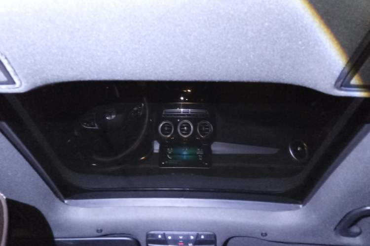 Used Mercedes-Benz GLC 2021 GLC 260 L 4MATIC Dynamic Edition Headliner