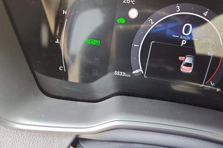 Used Toyota Levin 2024 Smart Electric Hybrid Dual-Engine 1.8L Leading Edition Odometer Close Up