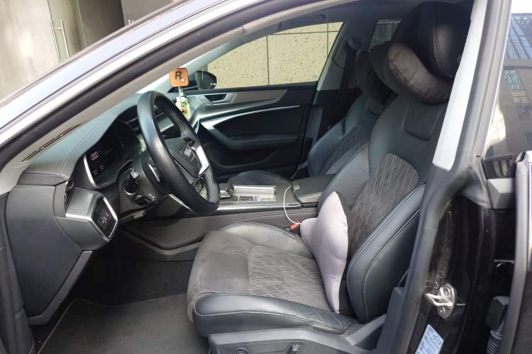 Used Audi A7L 2024 45 TFSI quattro Luxury Edition
