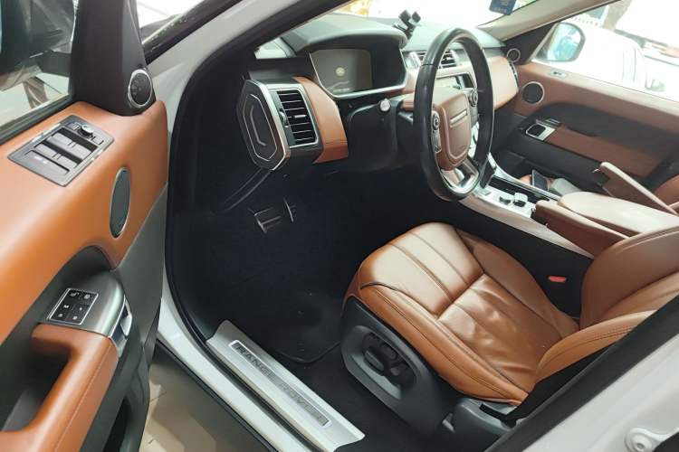 Used Land Rover Range Sport 2014 3.0 SC V6 HSE DYNAMIC Driver Seat