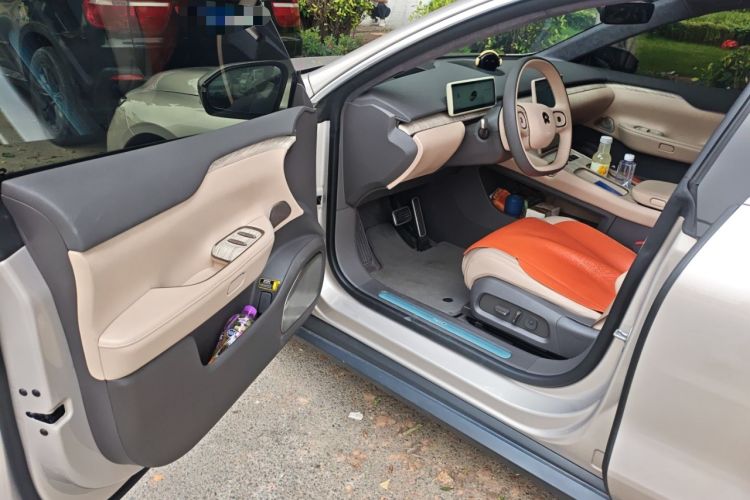 Used Nio ET7 2024 75 kWh Executive Edition Driver Seat