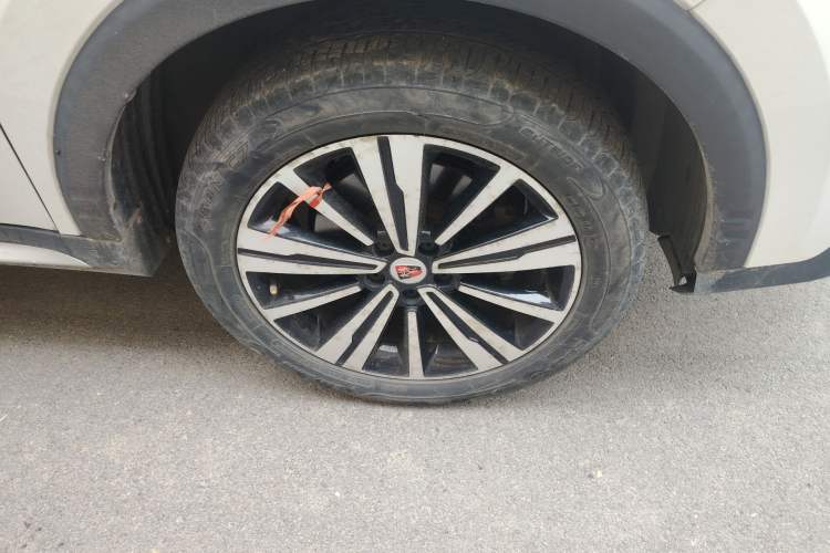 Used Roewe RX5 2019 20T Two-Wheel Drive Automatic 4G Connected Platinum Edition Right Front Wheel Hub