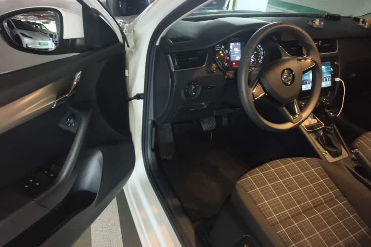 Used Skoda Octavia 2018 1.6L Automatic Comfort Edition