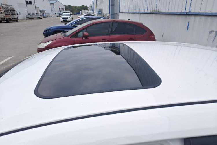 Used Toyota Corolla 2021 Dual-Motor 1.8L E-CVT Elite Edition Roof