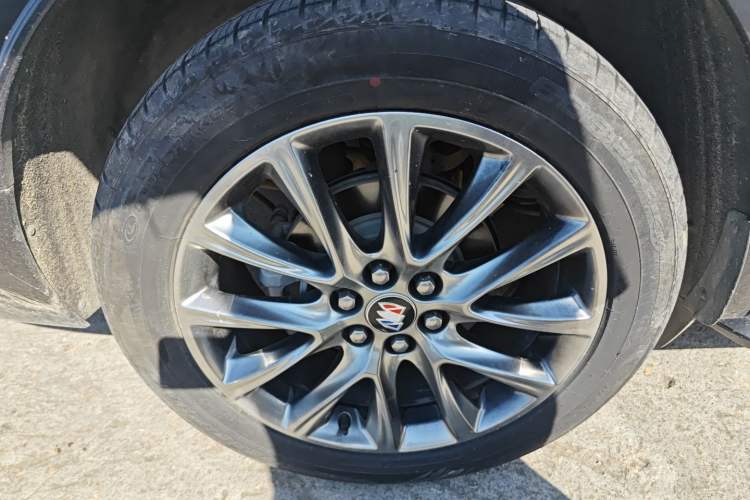 Used Buick Enclave 2020 28T Two-Wheel Drive Prestige Version