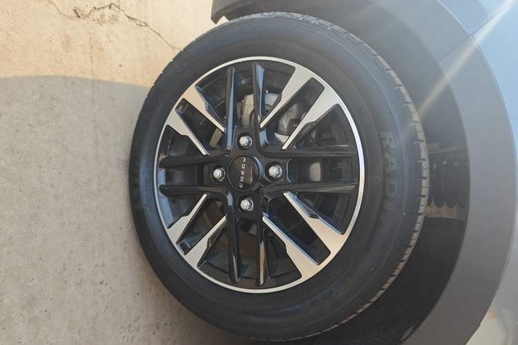 Used Chery Little Ant 2022 Revised Version Sweet Pink Edition Half-Sugar Version Lithium Iron Phosphate 30.7 kWh 30 kW 301 km
