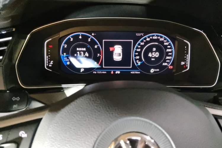 Used Volkswagen Magotan 2020 330TSI DSG Luxury Edition Odometer Close Up