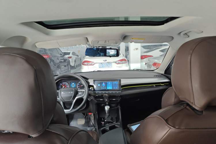 Used Roewe i5 2021 1.5L CVT Platinum Edition
