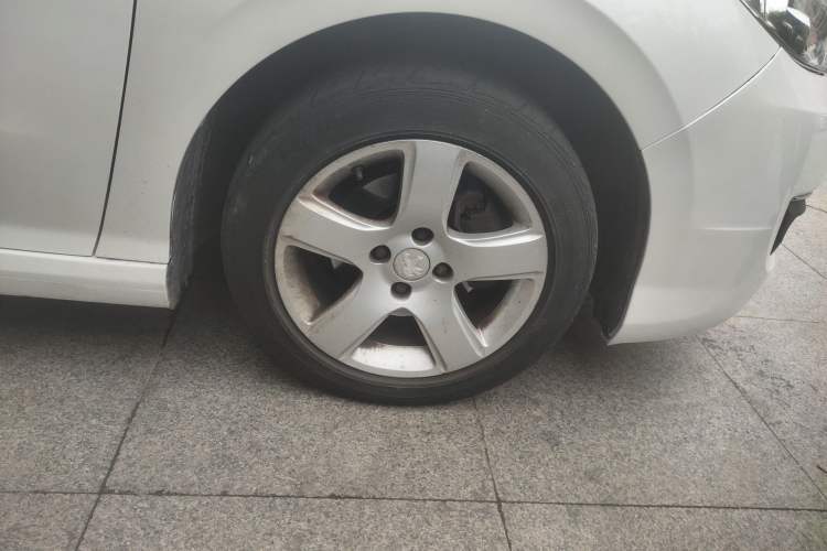 Used Peugeot 308 2014 Enjoy Edition Classic 1.6L Manual YouShang Model Right Front Wheel Hub