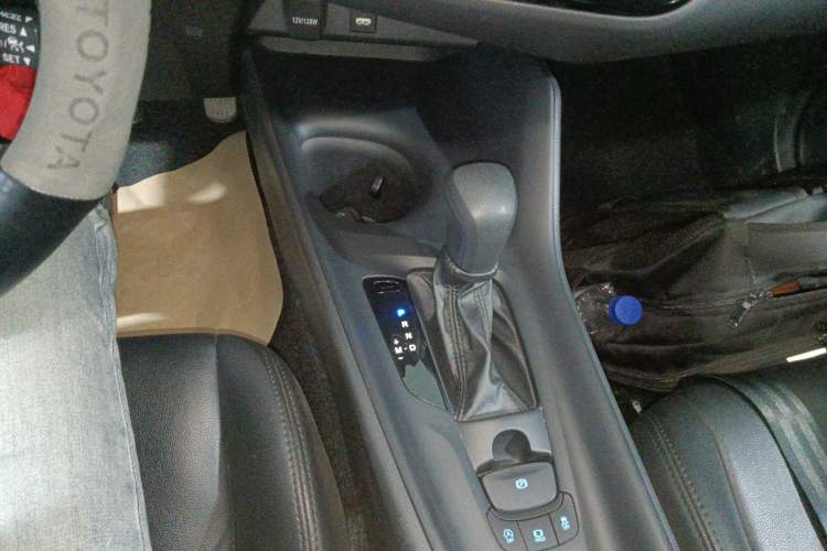 Used Toyota IZOA 2022 2.0L Yixing Version