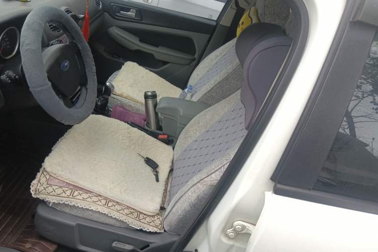 Used Ford Focus 2013 Hatchback Classic 1.8L Manual Base Model