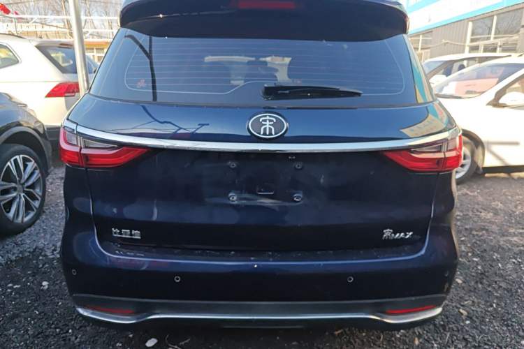 Used BYD Song MAX 2017 1.5T Automatic Smart Connect Luxury 7-Seater