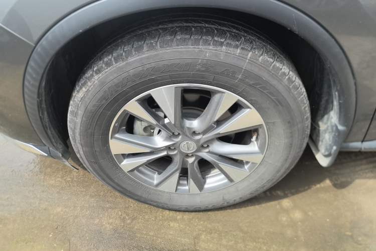 Used Nissan Murano 2015 2.5L XL NAVI Plus Two-Wheel Drive Smart Edition Left Front Wheel Hub