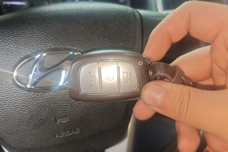 Used Hyundai ix25 2015 1.6L Automatic Two-Wheel Drive Smart GLS Trim