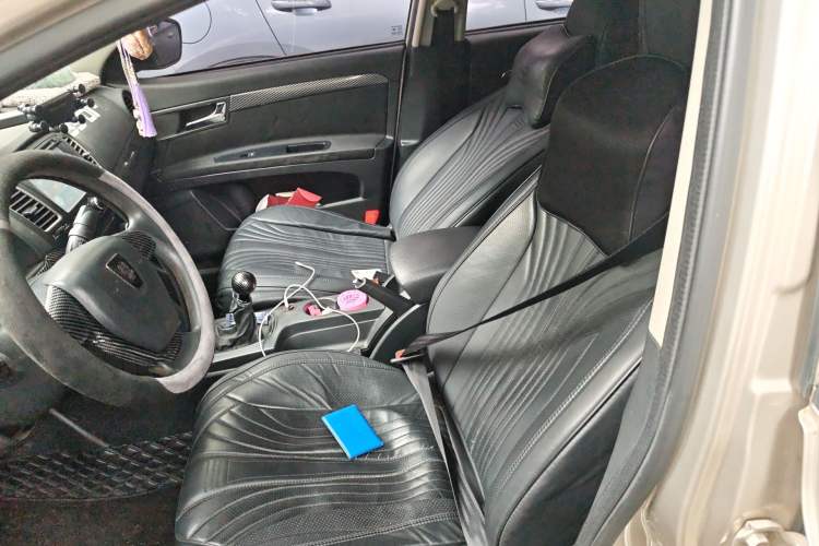 Used Roewe 350 2015 1.5L Manual Luxury Sunroof Edition