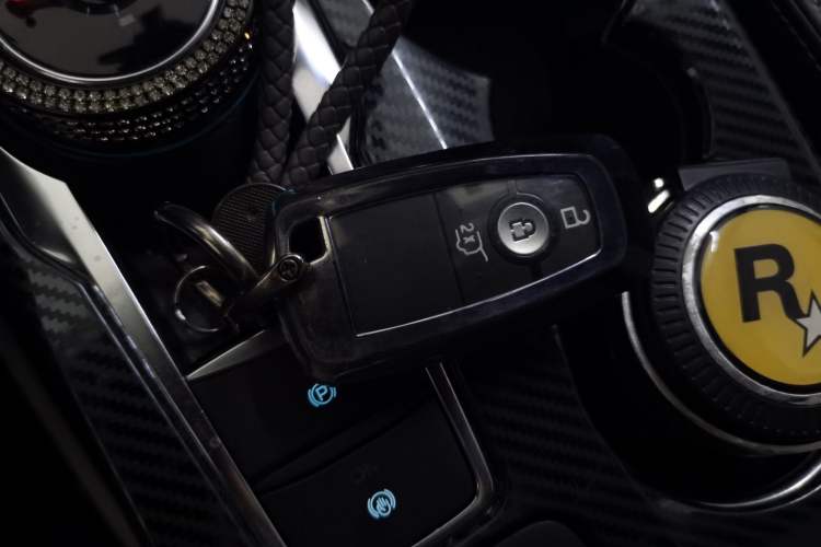 Used Ford Escape 2024 EcoBoost 245 Two-Wheel-Drive Titanium Edition Vehicle Key