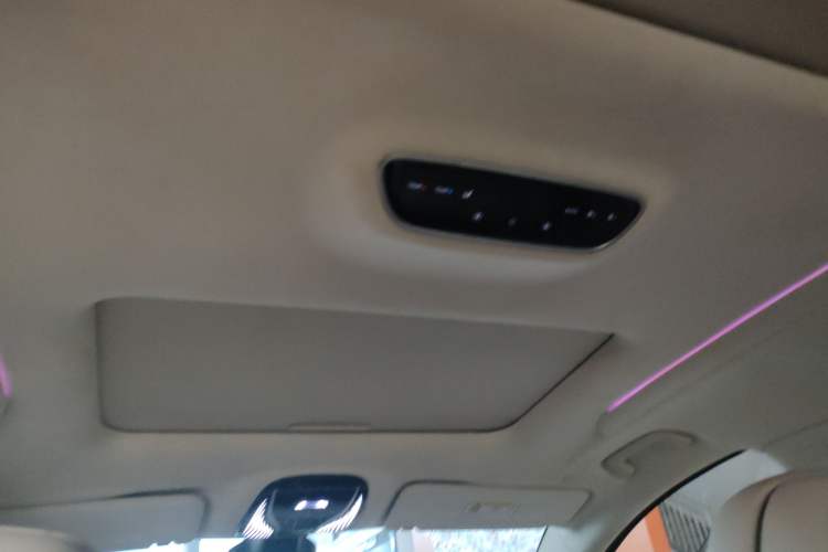 Used VOYAH Dream 2024 EV Long-Range Flagship Edition
